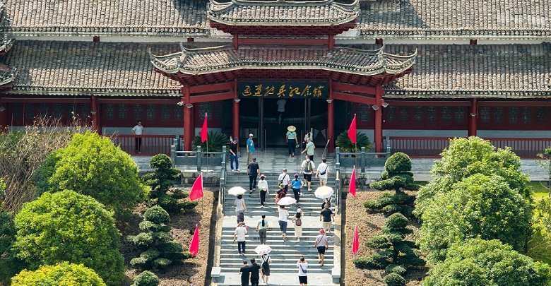 红色旅游持续升温